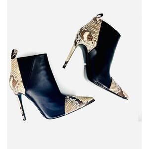 Gucci Black Leather And Roccia Python Pointed Toe Ankle stiletto Boots EU 39.5